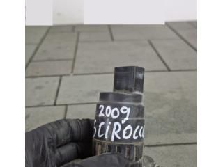 bontott VW SCIROCCO Első Ablakmosó Szivattyú