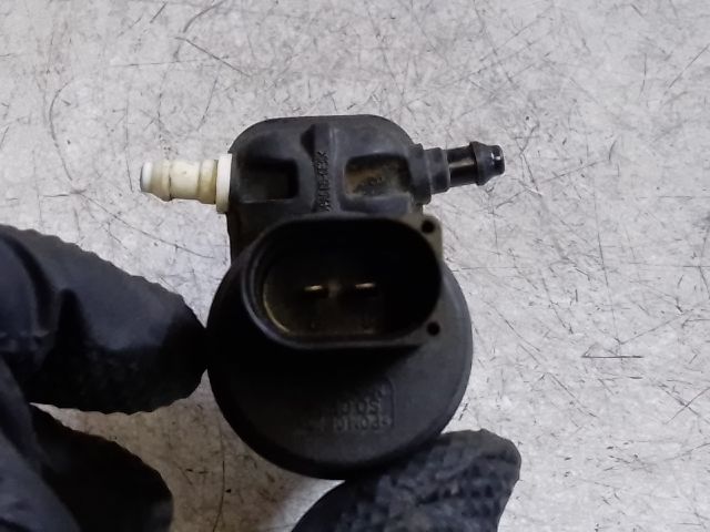 bontott VW SCIROCCO Első Ablakmosó Szivattyú