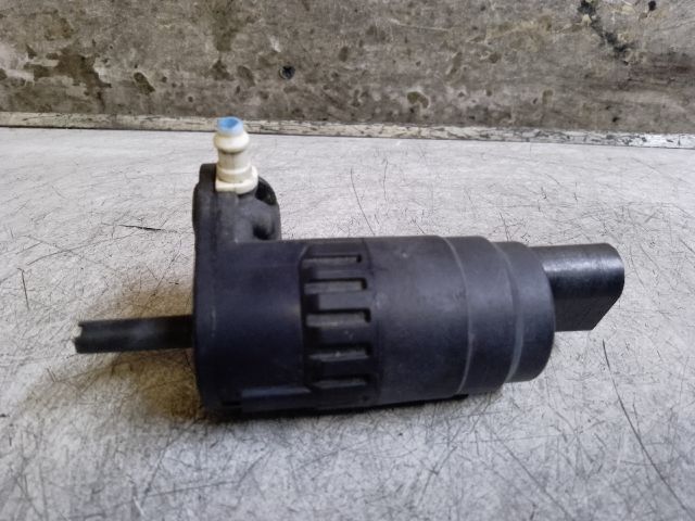 bontott VW SCIROCCO Első Ablakmosó Szivattyú