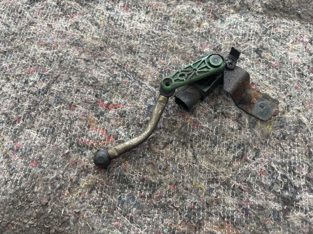 bontott VW SCIROCCO Első Xenon Szintszabályzó Jeladó