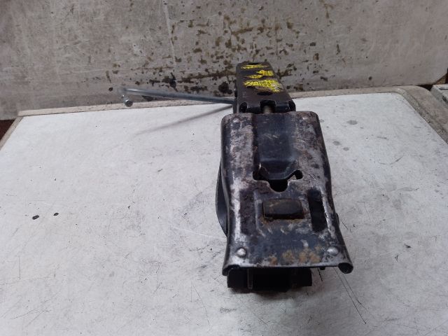 bontott VW SCIROCCO Emelő