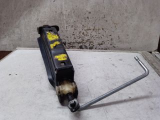 bontott VW SCIROCCO Emelő