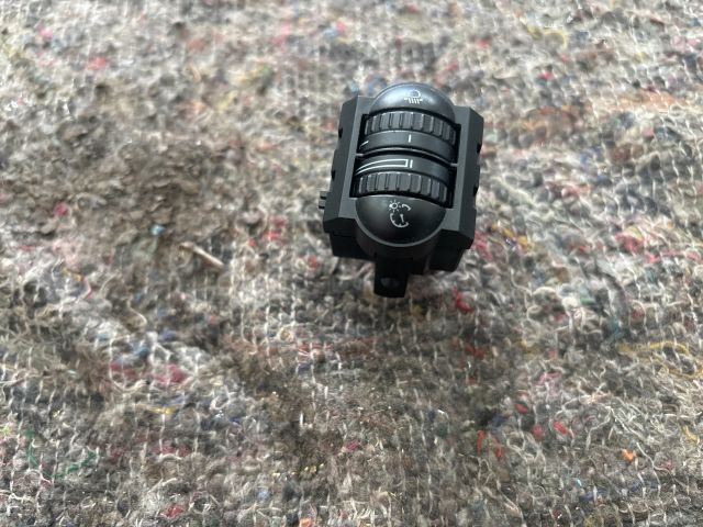 bontott VW SCIROCCO Fényszórómagasság Állító Kapcsoló