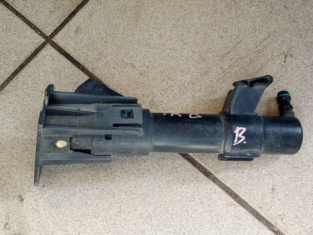 bontott VW SCIROCCO Fényszórómosó Fúvóka (Pozíciófüggetlen)