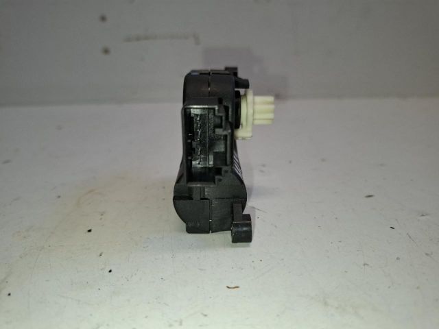 bontott VW SCIROCCO Fűtés Állító Motor