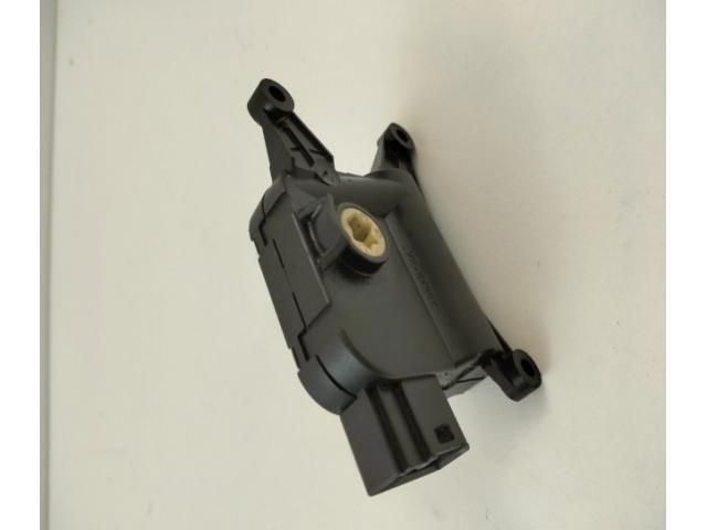 bontott VW SCIROCCO Fűtés Állító Motor