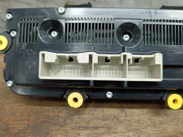 bontott VW SCIROCCO Fűtéskapcsoló (digit klímás)