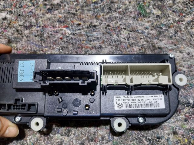 bontott VW SCIROCCO Fűtéskapcsoló (manuális klímás)