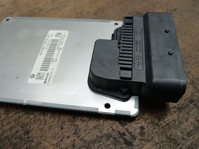 bontott VW SCIROCCO Futómű Vezérlő Modul