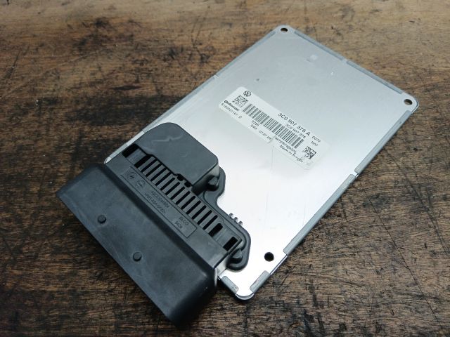 bontott VW SCIROCCO Futómű Vezérlő Modul