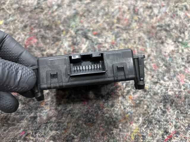 bontott VW SCIROCCO Gateway Elektronika