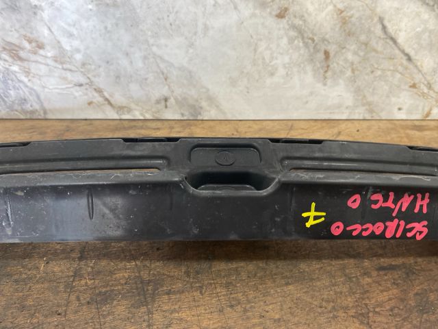 bontott VW SCIROCCO Hátsó középső Lökhárító Tartó (Műanyag)