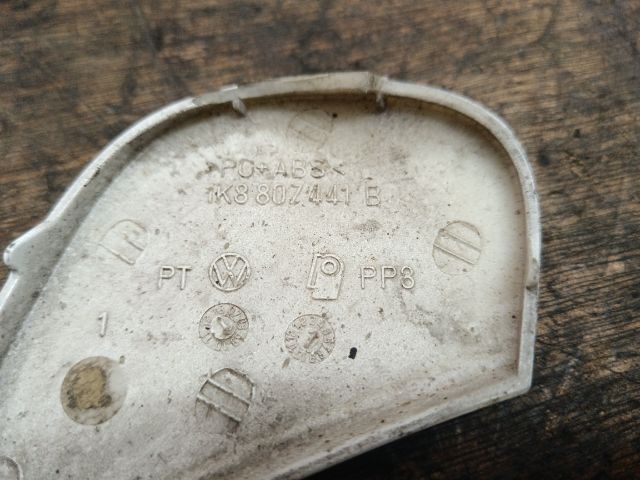 bontott VW SCIROCCO Hátsó Vonószem Burkolat