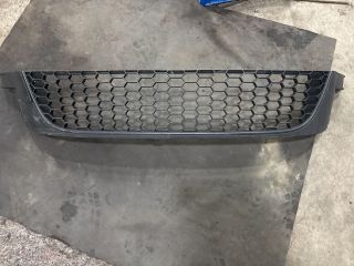 bontott VW SCIROCCO Hűtőrács