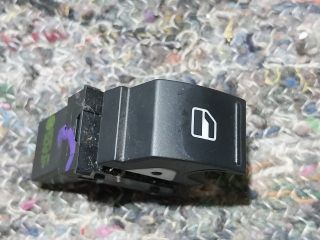 bontott VW SCIROCCO Jobb első Ablakemelő Kapcsoló