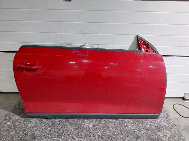 bontott VW SCIROCCO Jobb első Ajtó (Részeivel)