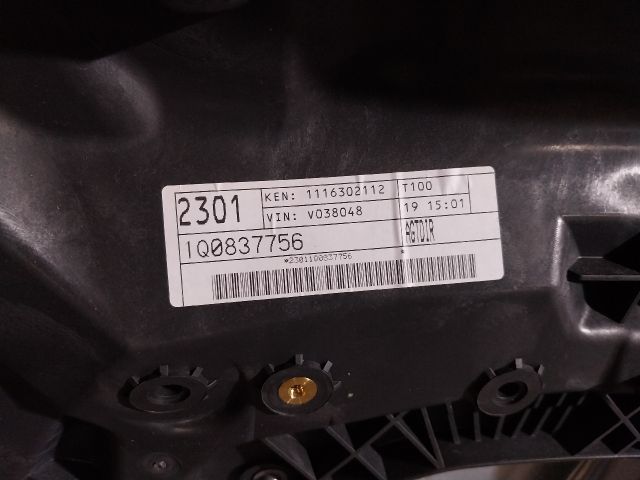 bontott VW SCIROCCO Jobb első Ajtó (Részeivel)