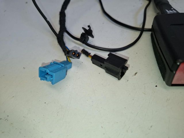 bontott VW SCIROCCO Jobb első Biztonsági Öv Csat