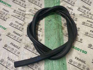 bontott VW SCIROCCO Jobb első Gumikéder