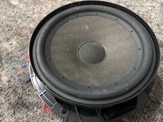 bontott VW SCIROCCO Jobb első Hangszóró