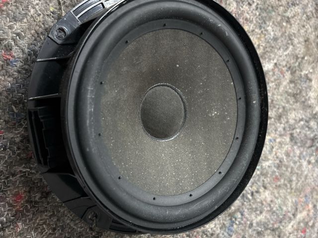 bontott VW SCIROCCO Jobb első Hangszóró