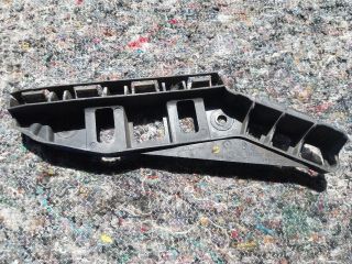 bontott VW SCIROCCO Jobb első Oldal Lökhárító Tartó (Műanyag)