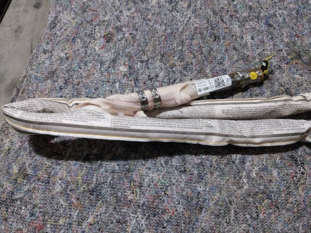 bontott VW SCIROCCO Jobb Függönylégzsák és Oldallégzsák