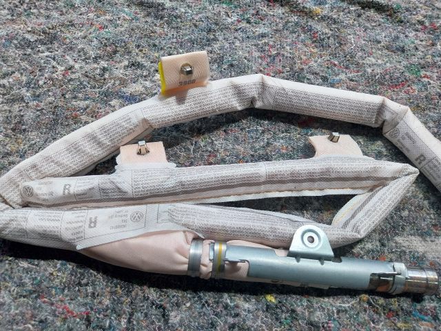 bontott VW SCIROCCO Jobb Függönylégzsák és Oldallégzsák