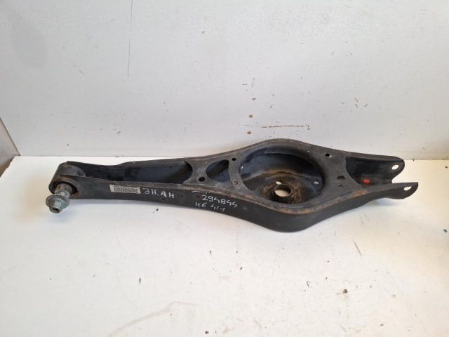 bontott VW SCIROCCO Jobb hátsó Alsó Hátsó Lengőkar