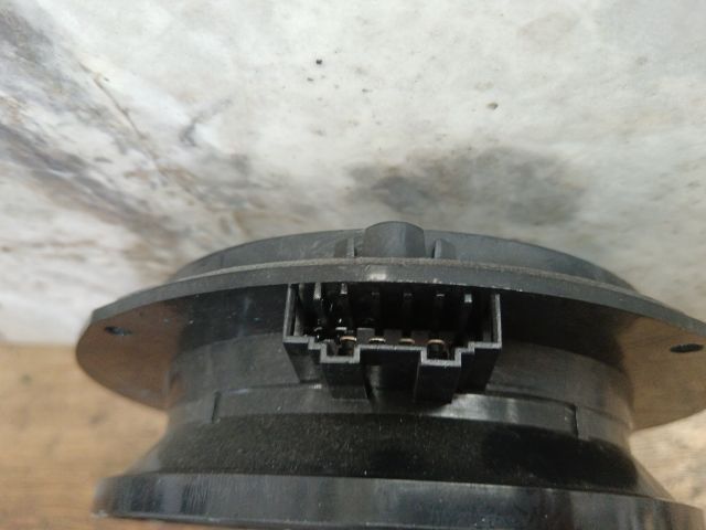 bontott VW SCIROCCO Jobb hátsó Hangszóró