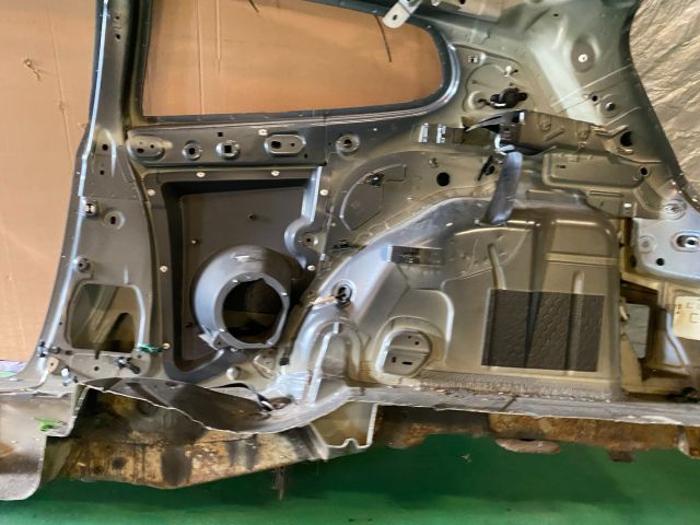 bontott VW SCIROCCO Jobb hátsó Negyed Karosszéria Csomag