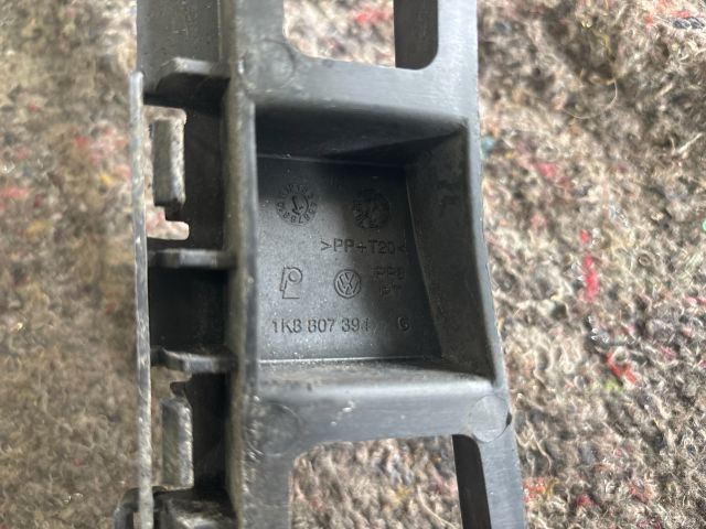 bontott VW SCIROCCO Jobb hátsó Oldal Lökhárító Tartó (Műanyag)