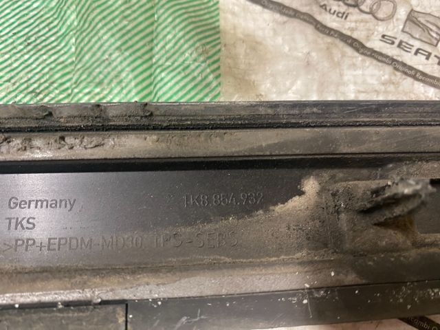 bontott VW SCIROCCO Jobb hátsó Sárvédő Díszléc