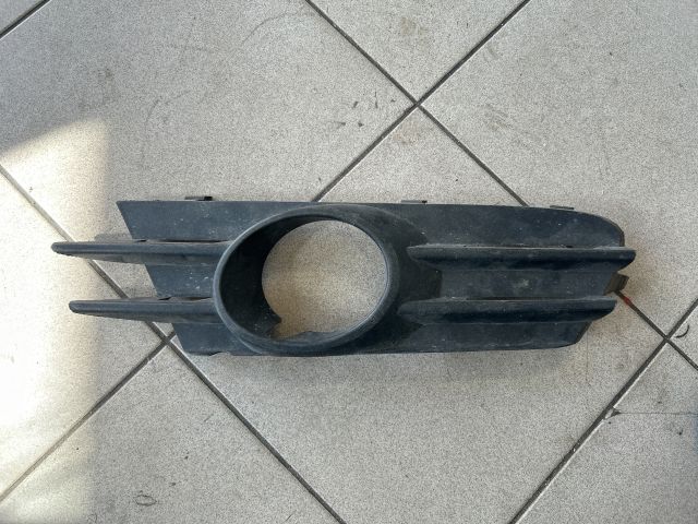 bontott VW SCIROCCO Jobb Ködlámpa Rács