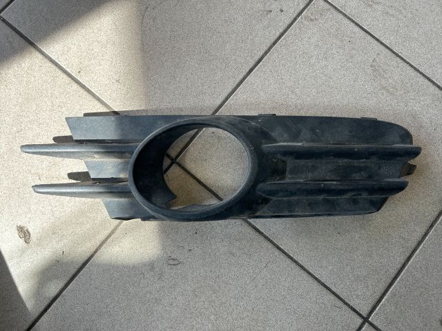 bontott VW SCIROCCO Jobb Ködlámpa Rács