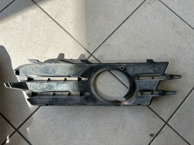 bontott VW SCIROCCO Jobb Ködlámpa Rács