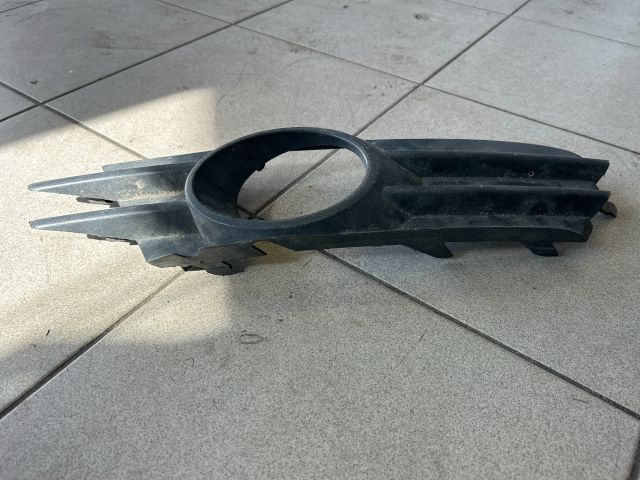 bontott VW SCIROCCO Jobb Ködlámpa Rács