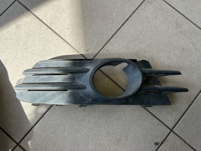 bontott VW SCIROCCO Jobb Ködlámpa Rács