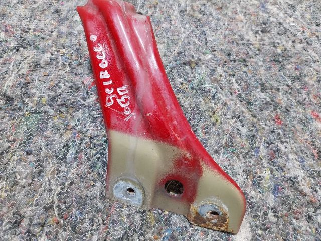 bontott VW SCIROCCO Jobb Sárvédő Oldaltartó