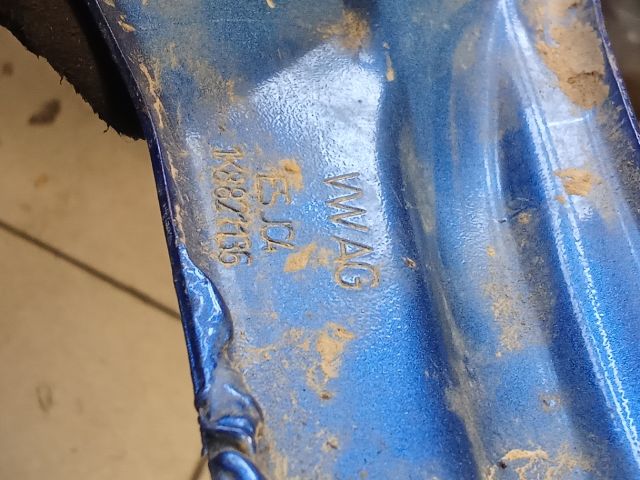 bontott VW SCIROCCO Jobb Sárvédő Oldaltartó