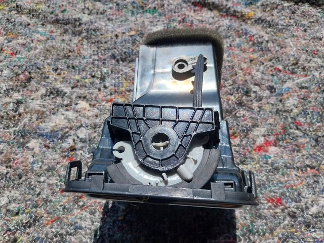 bontott VW SCIROCCO Jobb Szellőző