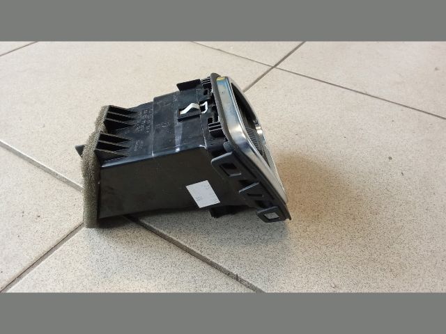 bontott VW SCIROCCO Jobb Szellőző