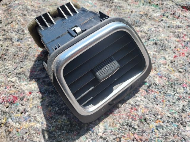 bontott VW SCIROCCO Jobb Szellőző