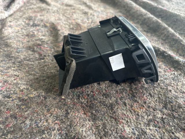 bontott VW SCIROCCO Jobb Szellőző