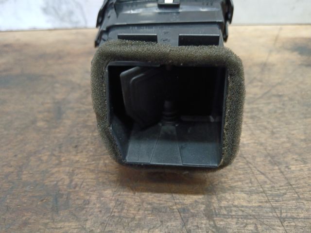 bontott VW SCIROCCO Jobb Szellőző