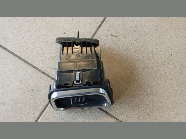 bontott VW SCIROCCO Jobb Szellőző