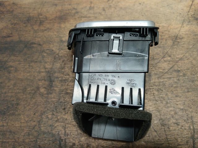 bontott VW SCIROCCO Jobb Szellőző