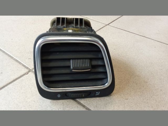 bontott VW SCIROCCO Jobb Szellőző