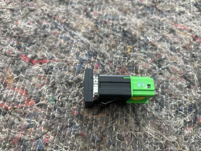 bontott VW SCIROCCO Kapcsoló (Magában)