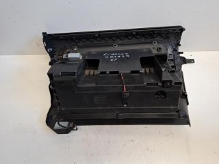 bontott VW SCIROCCO Kesztyűtartó